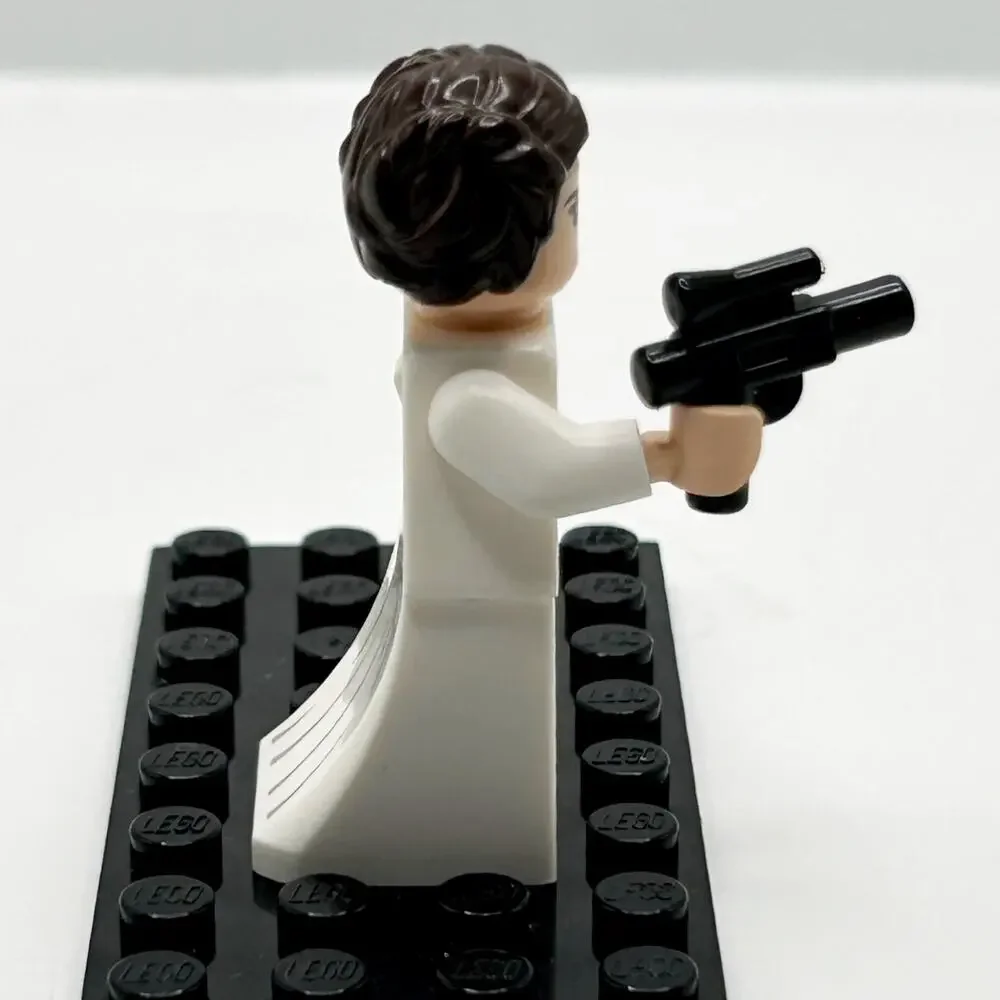 LEGO Star Wars Princess Leia White Dress Detailed Belt Minifigure Authentic EUC